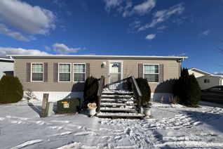 Bungalow for Sale, 3033 Townline Rd #260, Fort Erie, ON