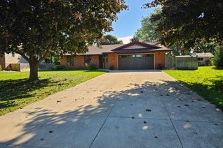 Bungalow for Sale, 55 Penetangore Row S, Huron-Kinloss, ON Bungalow for Sale, 55 Penetangore Row S, Huron-Kinloss, ON
