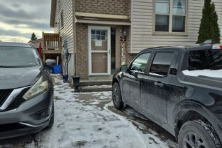 Bungalow for Sale, 25 Wellington Ave E #A, Oshawa, ON