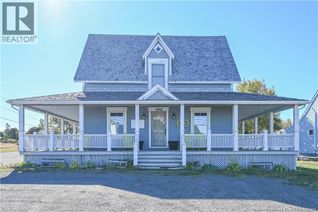 House for Sale, 142 Saint-Pierre E Boulevard, Caraquet, NB