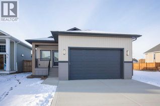 Property for Sale, 151 Cedar Square, Blackfalds, AB