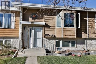 Townhouse for Sale, 25 Selkirk Road W, Lethbridge, AB