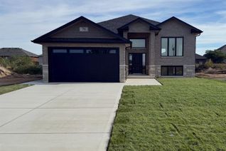 Property for Sale, 75 Fenceline, Chatham, ON