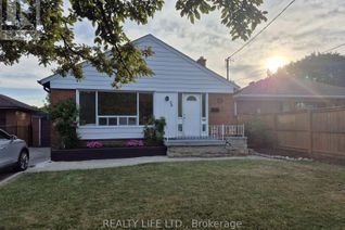 Bungalow for Sale, 54 Garside Crescent, Toronto (Brookhaven-Amesbury), ON