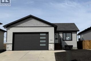 Bungalow for Sale, 3422 Victory Way, Olds, AB