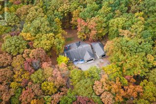 Bungalow for Sale, 9862 Lakeshore Drive, Lambton Shores (Grand Bend), ON