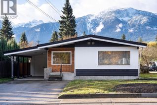 House for Sale, 815 Fourth Street E, Revelstoke, BC