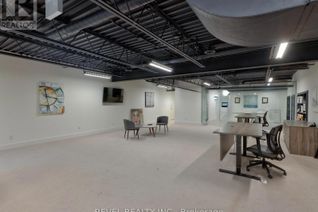 Property for Lease, 12 (Upper Unit) - 800 Arrow Road N, Toronto (Humbermede), ON