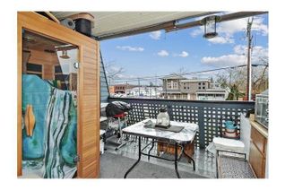 Condo for Sale, 17661 58a Avenue #105, Surrey, BC