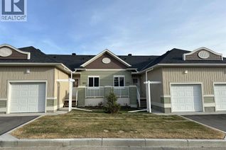 Property for Sale, 1102 Clover Close, Carstairs, AB Property for Sale, 1102 Clover Close, Carstairs, AB