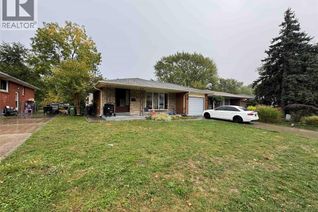 Backsplit for Sale, 2650 Rivard Avenue, Windsor, ON