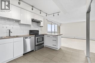 Condo Apartment for Sale, 2016 Fullerton Avenue #1610, North Vancouver, BC