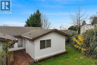 Townhouse for Sale, 6172 Alington Rd #1, Duncan, BC