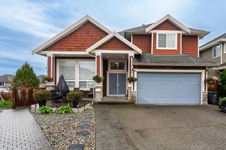 Detached House for Sale, 7106 150 Street, Surrey, BC Detached House for Sale, 7106 150 Street, Surrey, BC