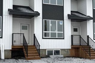 Townhouse for Sale, 31 Louis Drive, Rural Red Deer County, AB