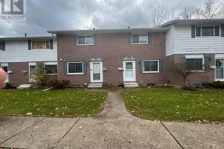 Townhouse for Rent, 5852 Frontenac Street #8, Niagara Falls (Arad/Fallsview), ON