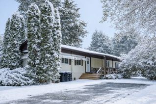 Bungalow for Sale, 3 Lakeshore Rd, Midland, ON