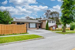 Sidesplit for Sale, 2 Lesgay Cres, Toronto, ON