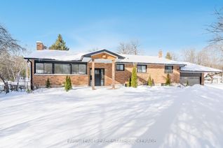Bungalow for Sale, 256 Knox Rd E, Wasaga Beach, ON