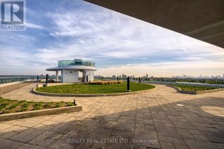 Property for Sale, 60 Fairfax Crescent #326, Toronto (Clairlea-Birchmount), ON