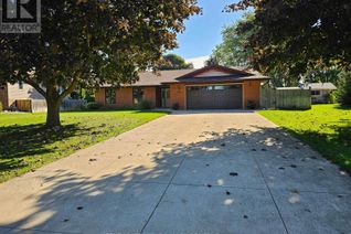 Bungalow for Sale, 55 Penetangore Row S, Huron-Kinloss, ON Bungalow for Sale, 55 Penetangore Row S, Huron-Kinloss, ON