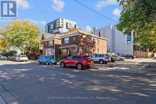 Property, 15-19 Augusta Avenue, Toronto (Kensington-Chinatown), ON