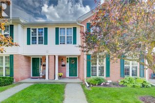 Condo Townhouse for Sale, 465 Woolwich Street N #17, Waterloo, ON