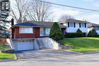 Property for Sale, 23 Lynndale Drive, Dundas, ON