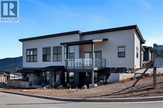 Triplex for Sale, 3227 Woodrush Dr, Duncan, BC