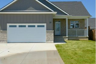 Property for Sale, 19 Lois Court, Lambton Shores (Grand Bend), ON