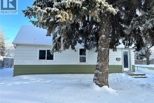 Bungalow for Sale, 1502 F Avenue N, Saskatoon, SK
