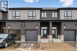 Freehold Townhouse for Sale, 107 Winter Wren Crescent, Kitchener, ON