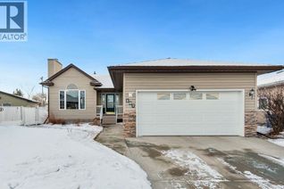 House for Sale, 107 Monica Bay, Carstairs, AB