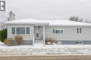 Detached House for Sale, 142 4e Street, Shippagan, NB