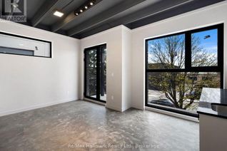 Property for Lease, 155 Thirtieth Street #5, Toronto (Alderwood), ON
