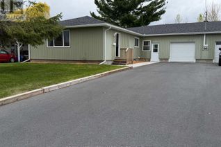 Semi-Detached House for Sale, 144 Elsie Avenue, Cornwall, ON