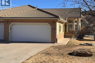 Duplex for Sale, 211 Canyon Boulevard W, Lethbridge, AB