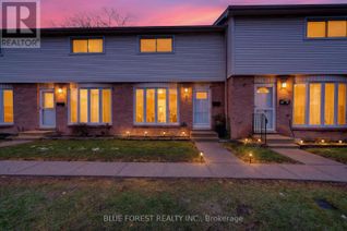 Property for Sale, 700 Exeter Road #74, London South (South X), ON
