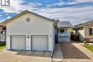 House for Sale, 10302 83 Street, Peace River, AB House for Sale, 10302 83 Street, Peace River, AB