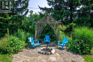 House for Sale, 80 Centre Street, King (Schomberg), ON