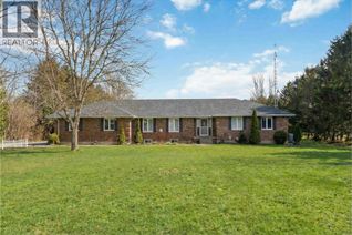 Bungalow for Sale, 5386 Mandaumin Road, Plympton-Wyoming, ON