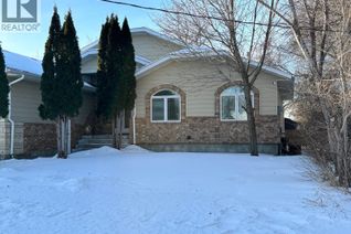 Bungalow for Sale, 833 Peters Avenue, Oxbow, SK