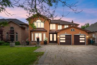 Detached House for Sale, 21 Gaby Ct, Richmond Hill, ON