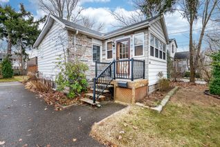 Bungalow for Sale, 64 Eaglewood Blvd, Mississauga, ON