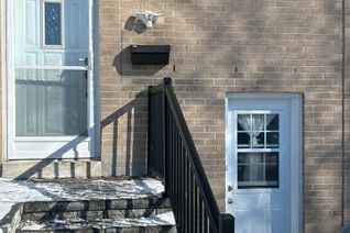 House for Rent, 734 Pam Cres, Newmarket, ON