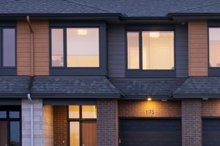 Freehold Townhouse for Sale, 61 TROTMAN St, Carleton Place, ON