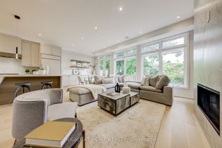 Detached House for Sale, 102 Parklea Dr, Toronto, ON