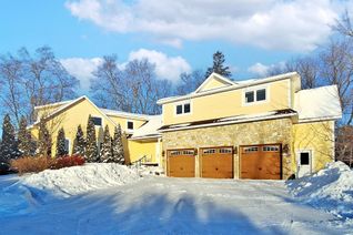 Detached House for Sale, 8 Macleod Estate Ct, Richmond Hill, ON