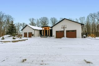 Bungalow for Sale, 295 Allen Rd, Grimsby, ON