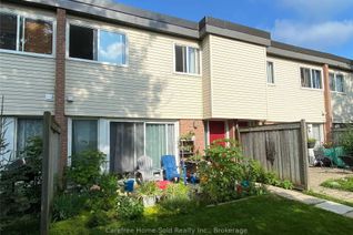 Condo Townhouse for Sale, 207 Milestone Cres, Aurora, ON